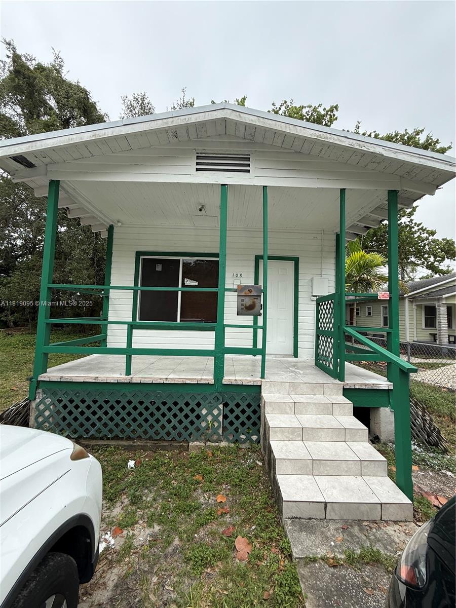 MAC FARLANE HOMESTEAD - Residential