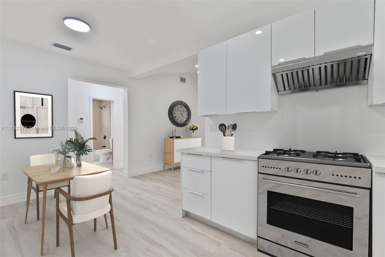 583 NW 47th Ter 583