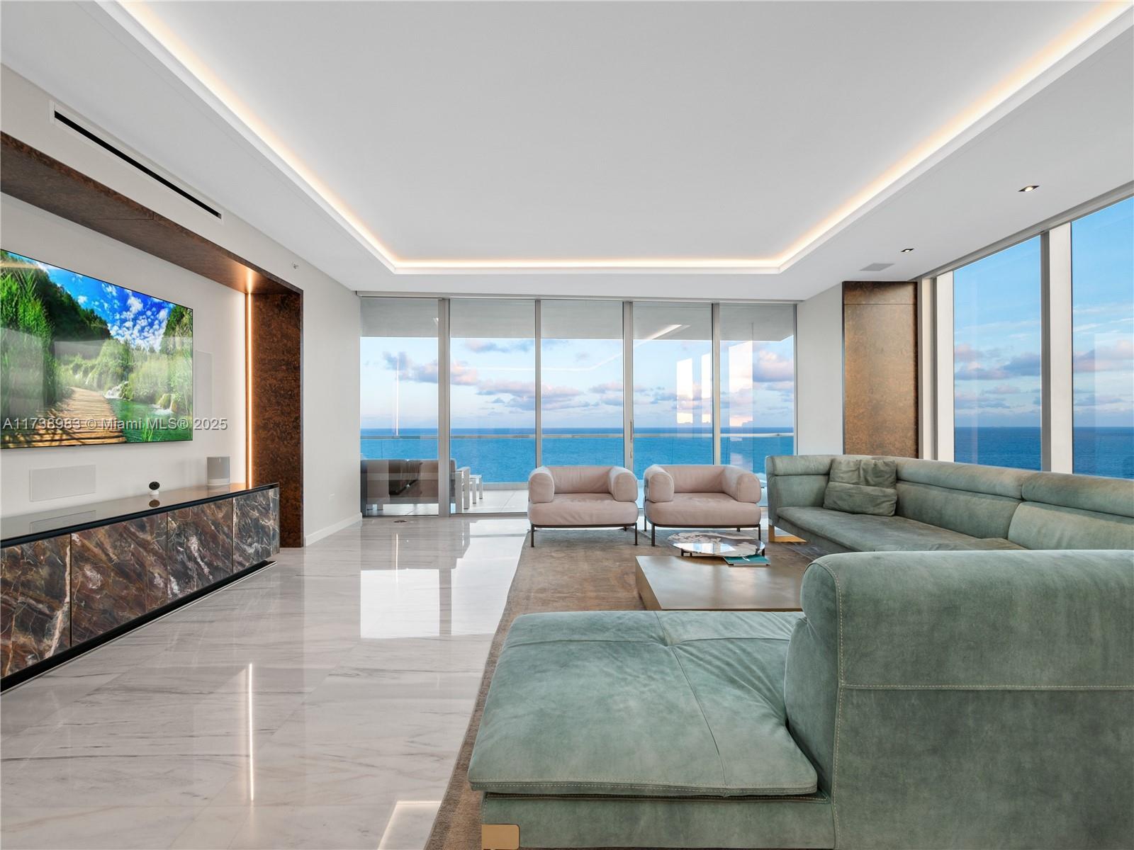18501 Collins Ave 2704