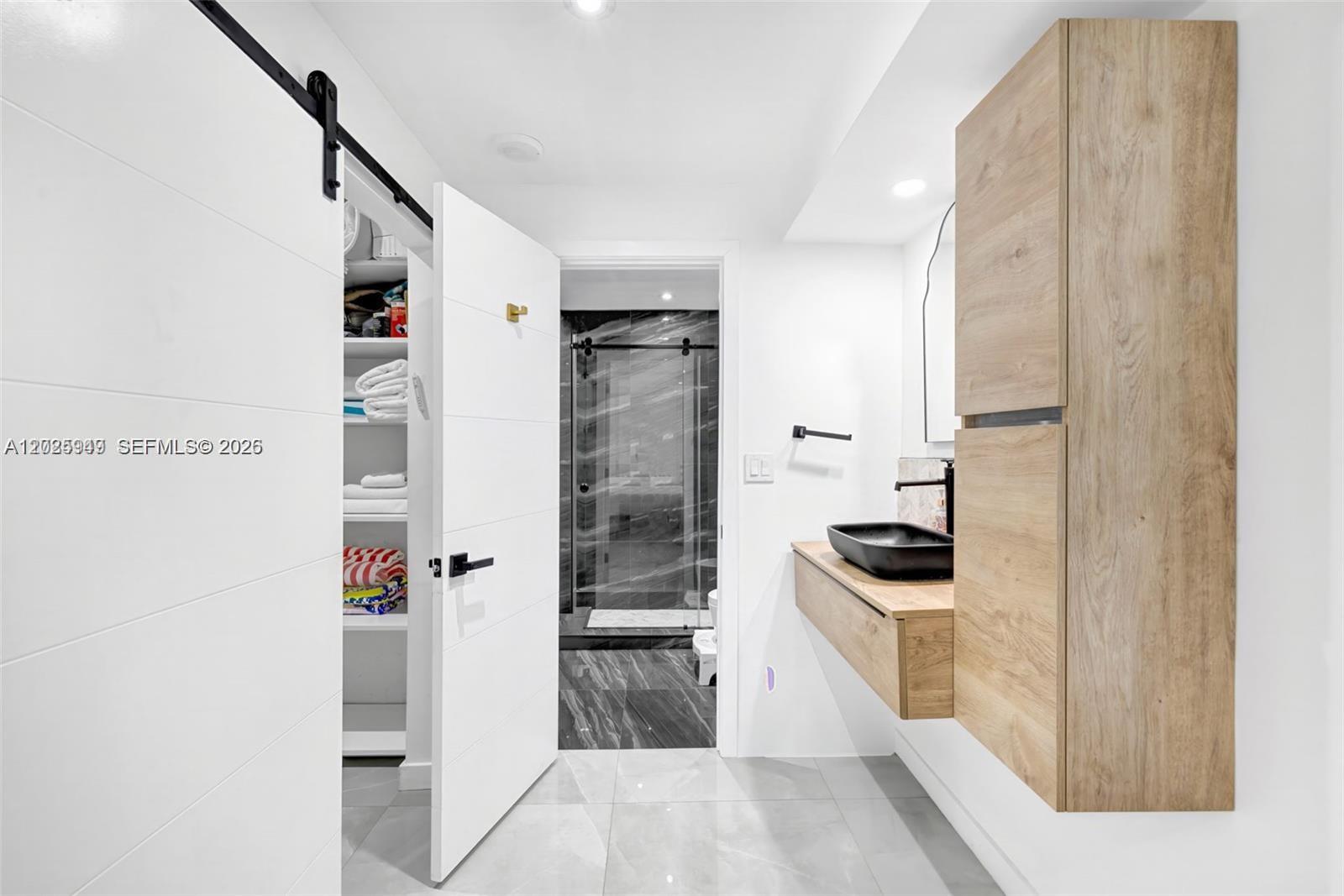 ARLEN HOUSE EAST CONDO - Residential