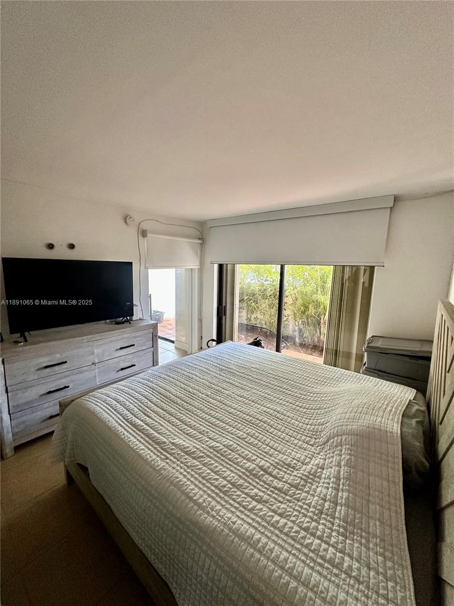 CRICKET CLUBHOUSE CONDO - Residential