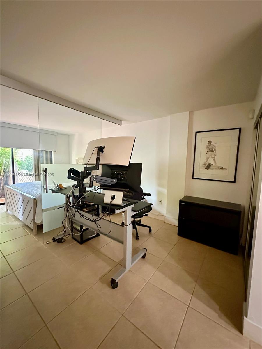 CRICKET CLUBHOUSE CONDO - Residential