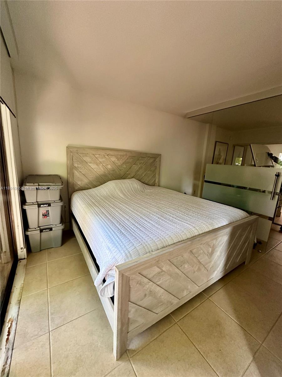 CRICKET CLUBHOUSE CONDO - Residential