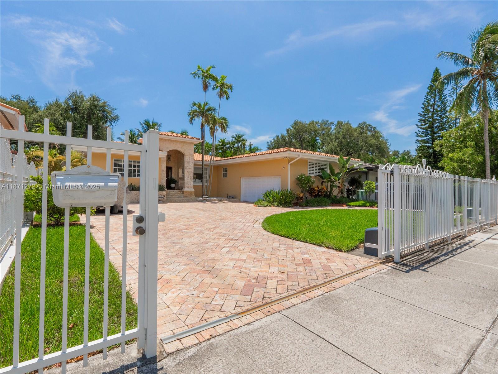 BRICKELL FLAGLER - Residential