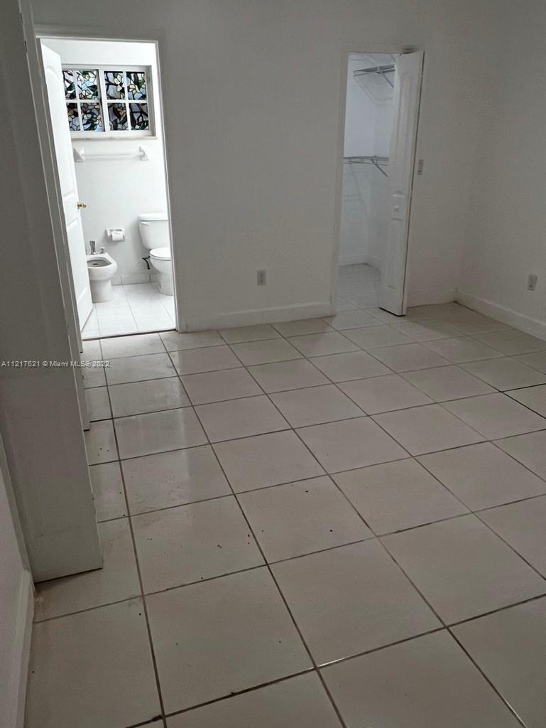 NYURKA ESTATES - Residential Lease