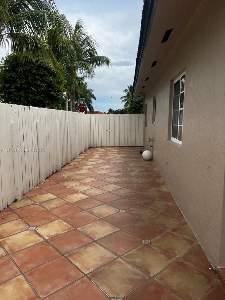 NYURKA ESTATES - Residential Lease