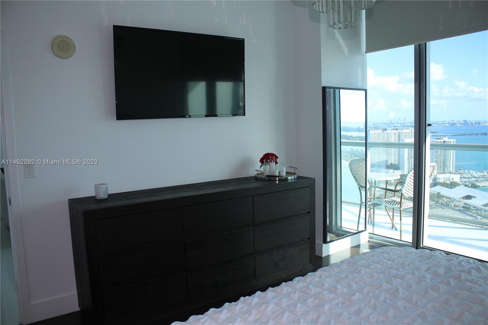 MARINABLUE CONDO - Residential Lease