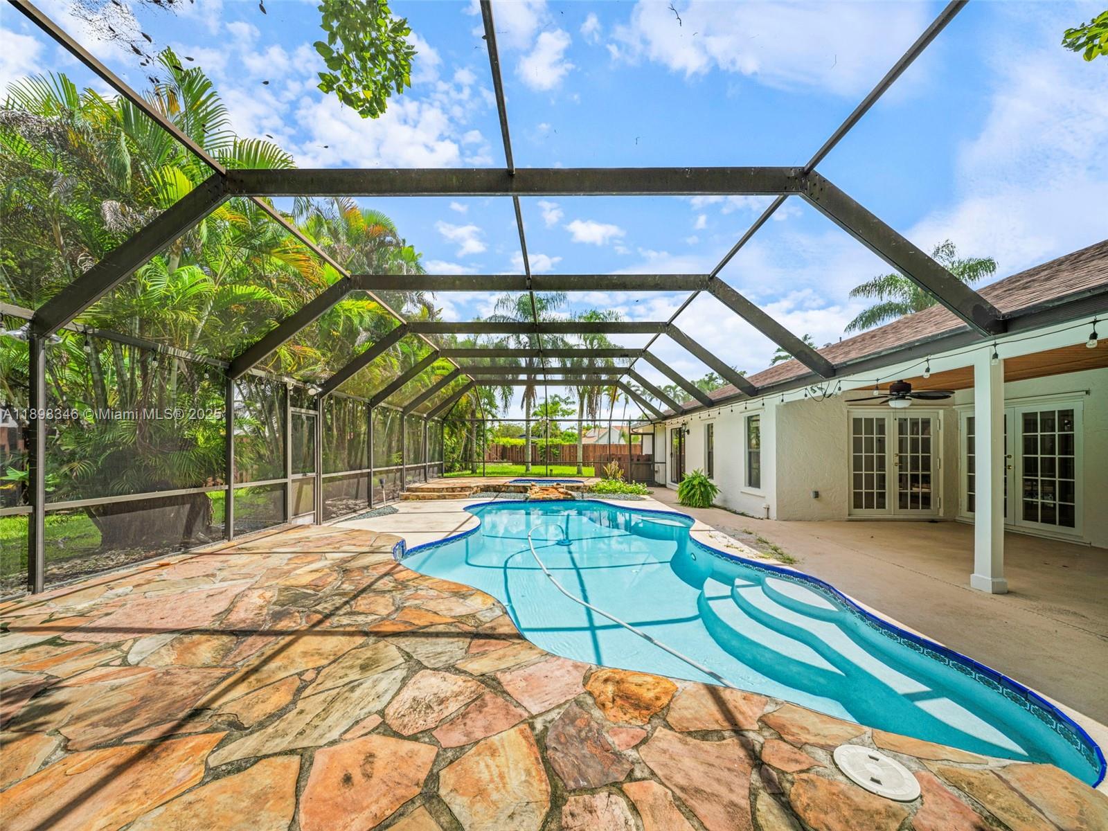 LAKES OF THE MEADOW SEC 4 - Residential Lease