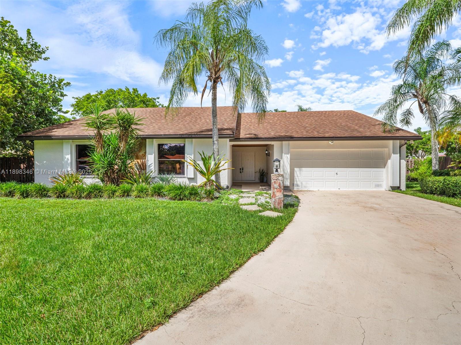 LAKES OF THE MEADOW SEC 4 - Residential Lease