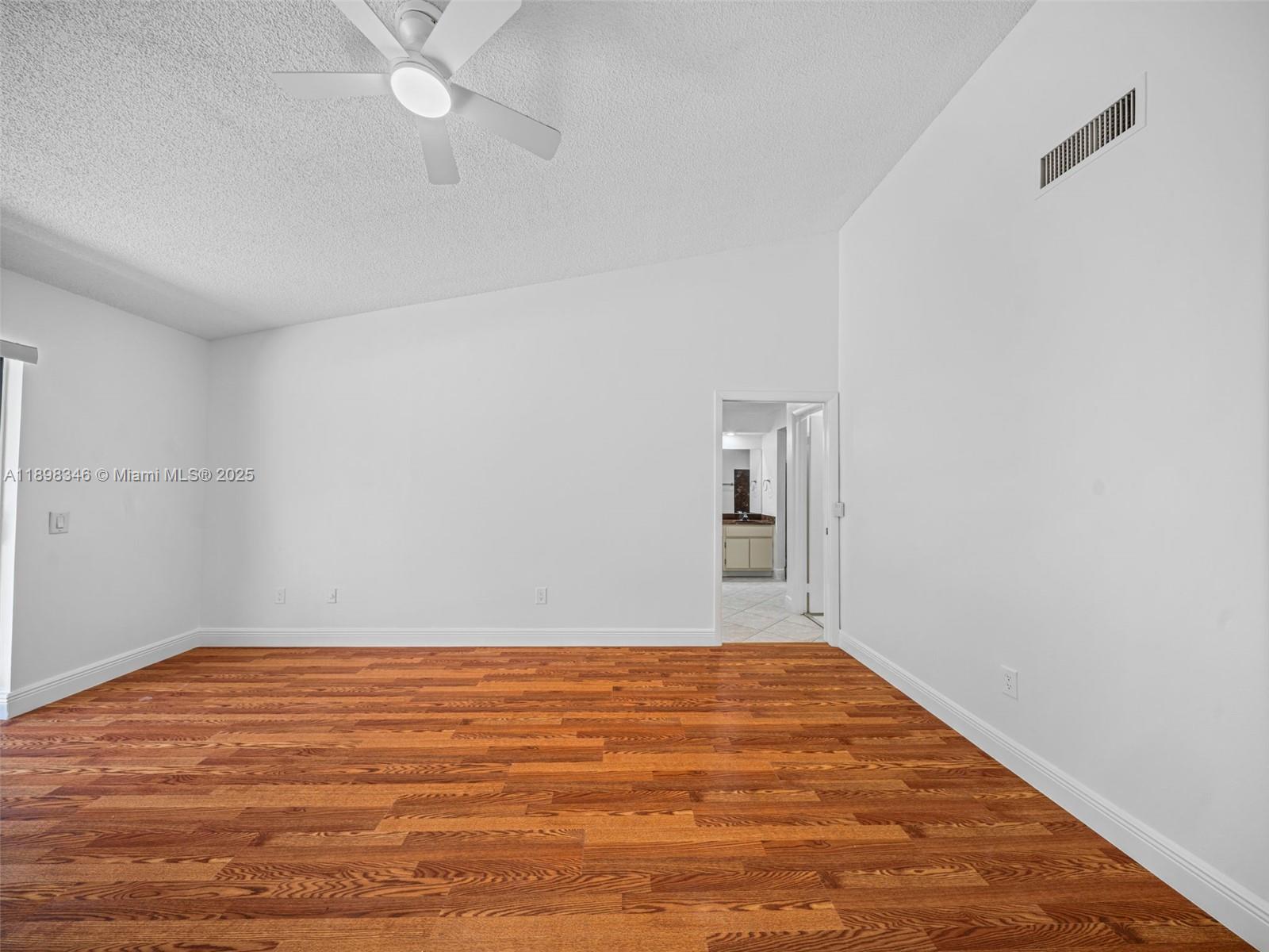 LAKES OF THE MEADOW SEC 4 - Residential Lease