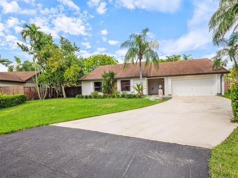 15531 SW 54 TE Miami FL 33185