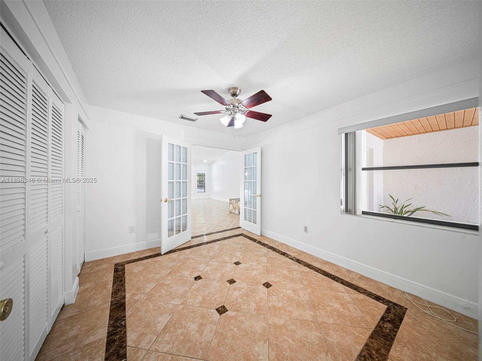 LAKES OF THE MEADOW SEC 4 - Residential Lease