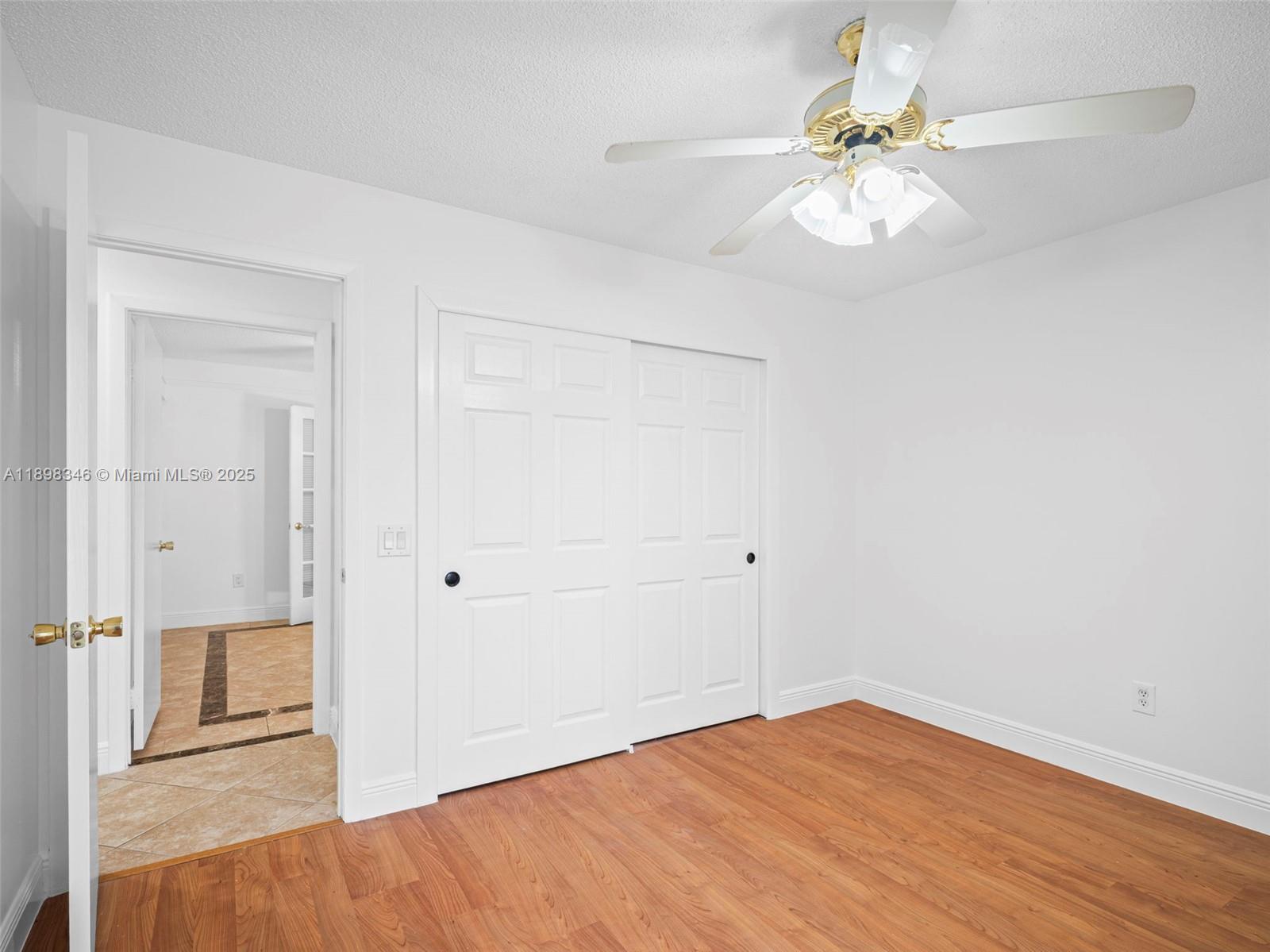 LAKES OF THE MEADOW SEC 4 - Residential Lease