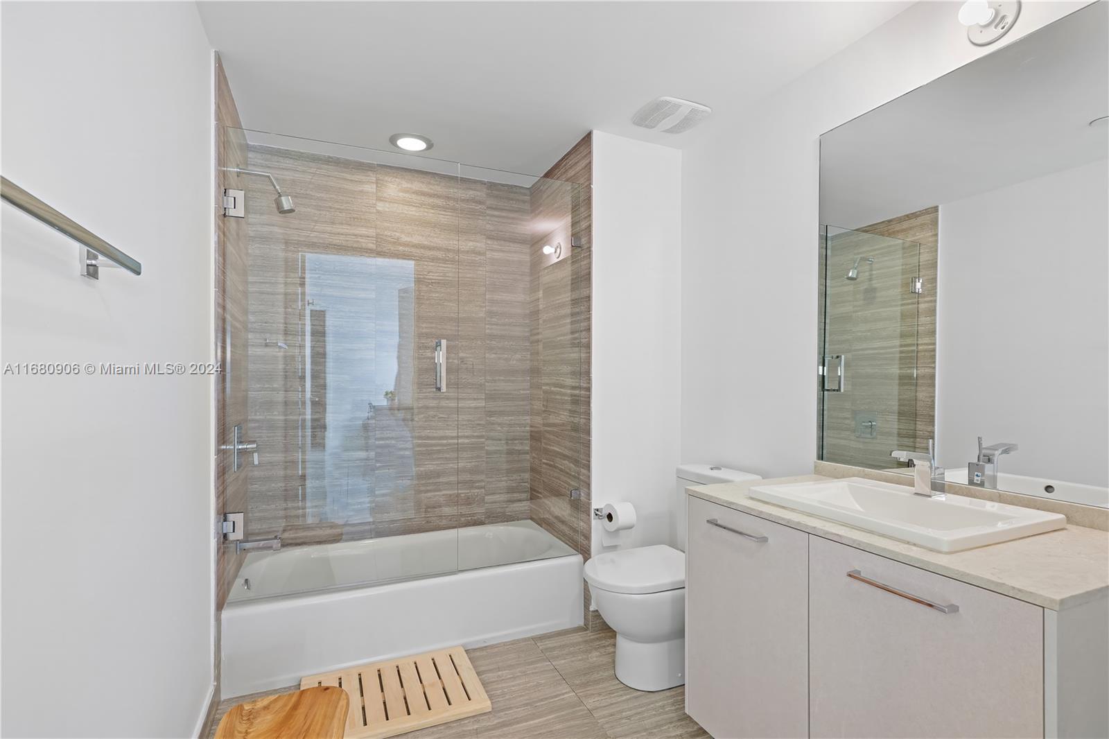 1010 BRICKELL CONDO - Residential