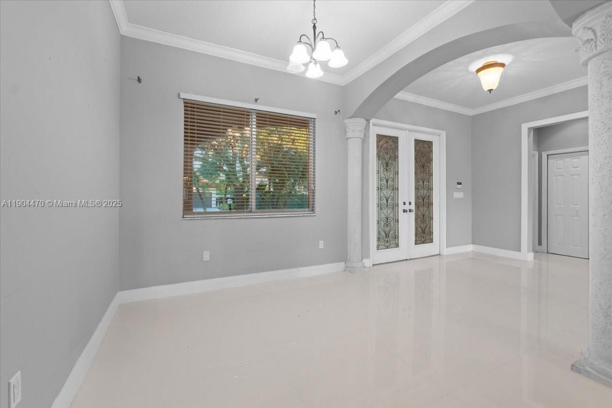 EIGHTH ADDN TO ROYAL OAKS - Residential Lease