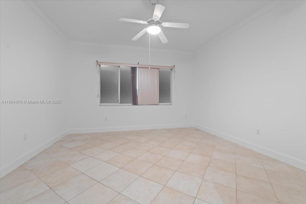 EIGHTH ADDN TO ROYAL OAKS - Residential Lease