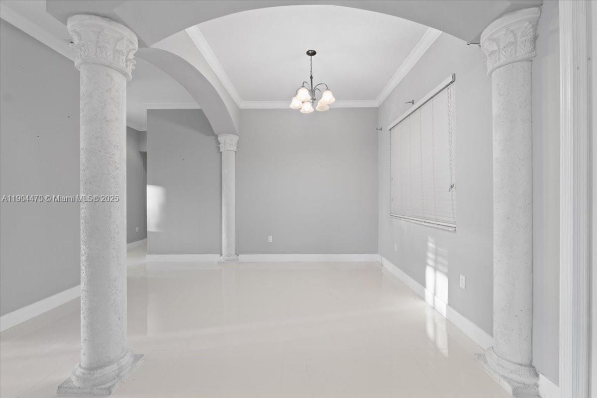 EIGHTH ADDN TO ROYAL OAKS - Residential Lease