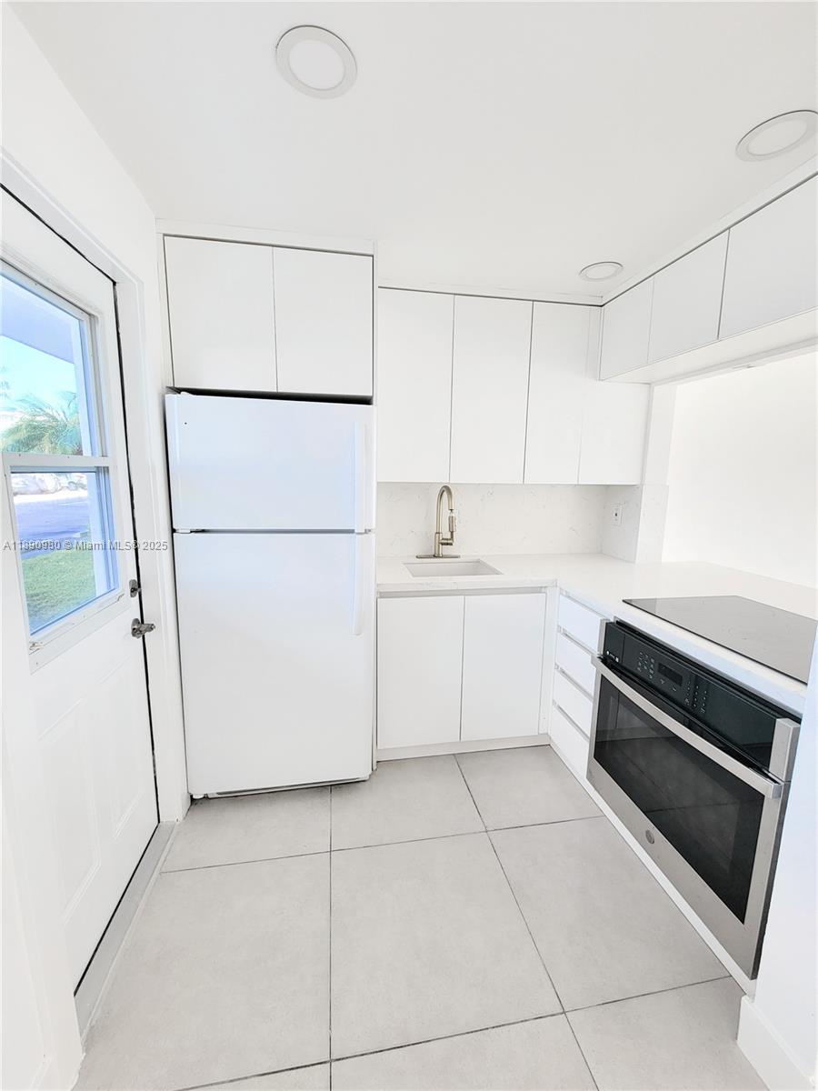 POINT EAST SEC 4 CONDO - Residential Lease