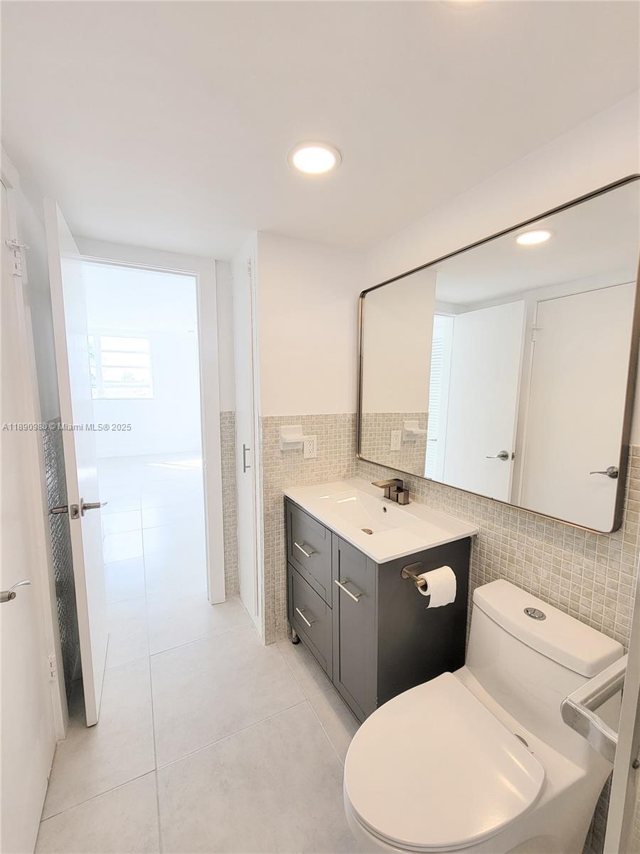 POINT EAST SEC 4 CONDO - Residential Lease