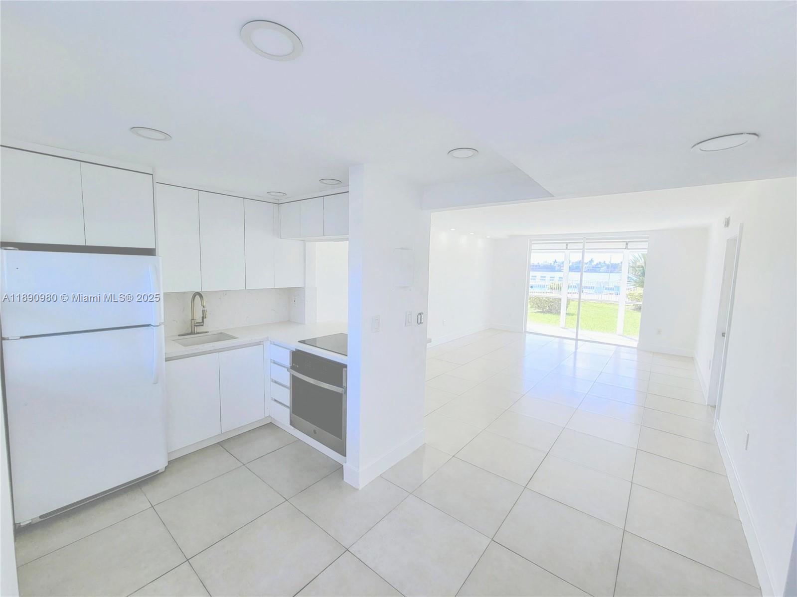 POINT EAST SEC 4 CONDO - Residential Lease