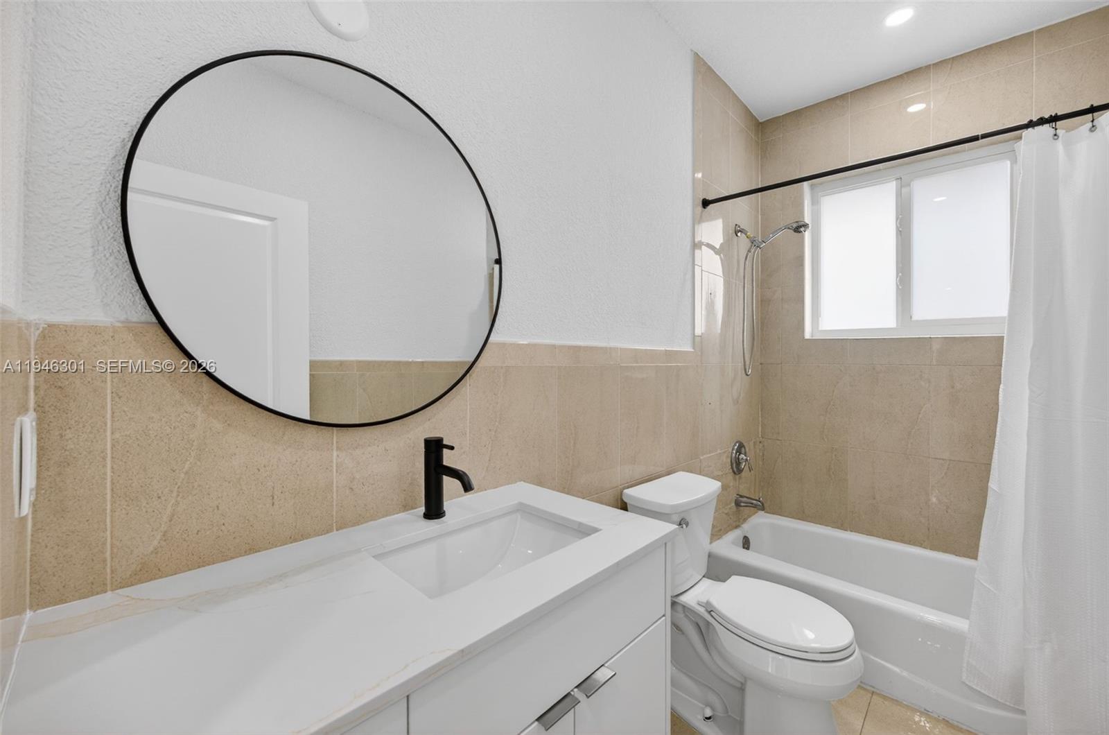 GRANADA HEIGHTS - Residential