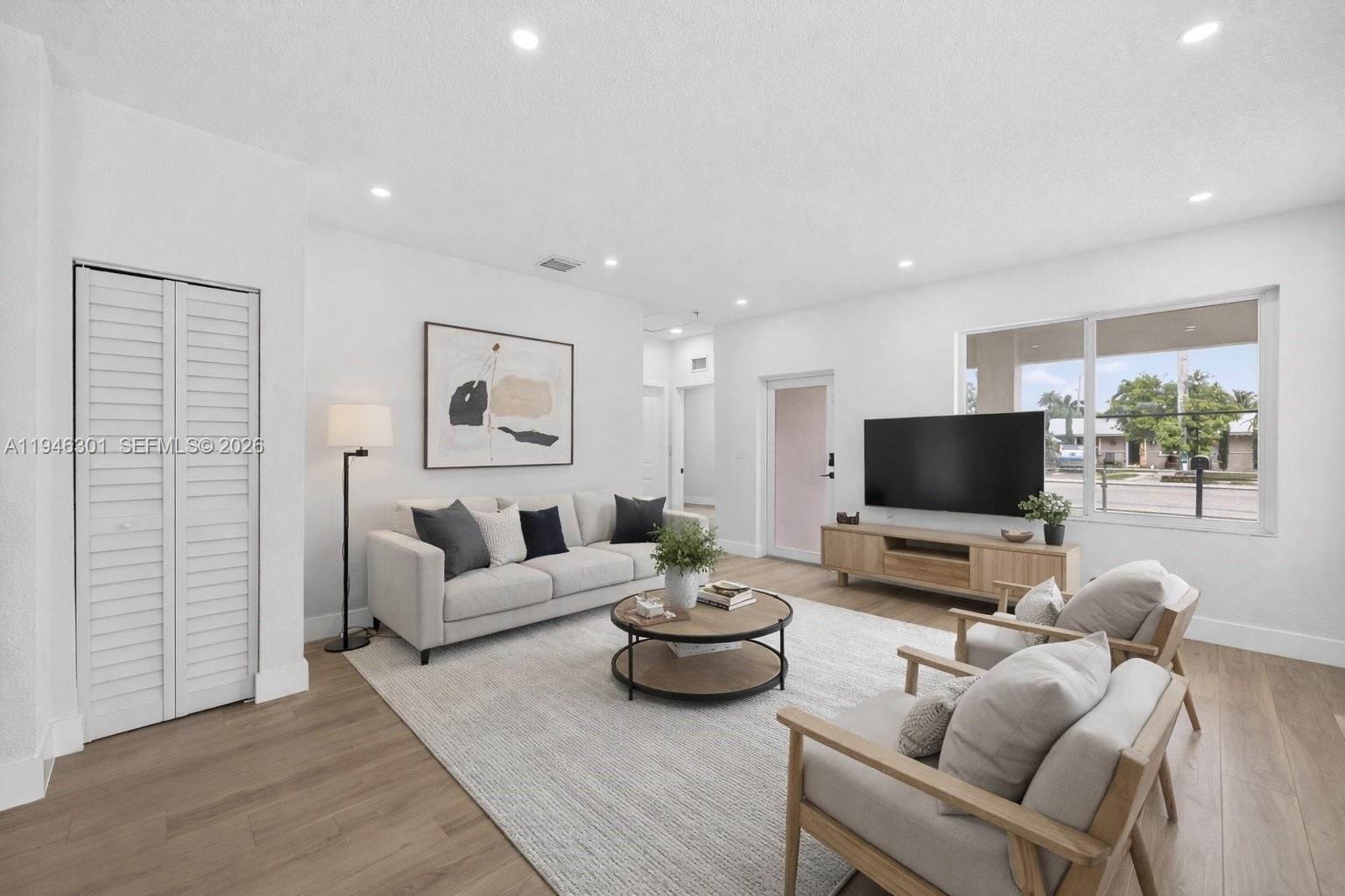 GRANADA HEIGHTS - Residential