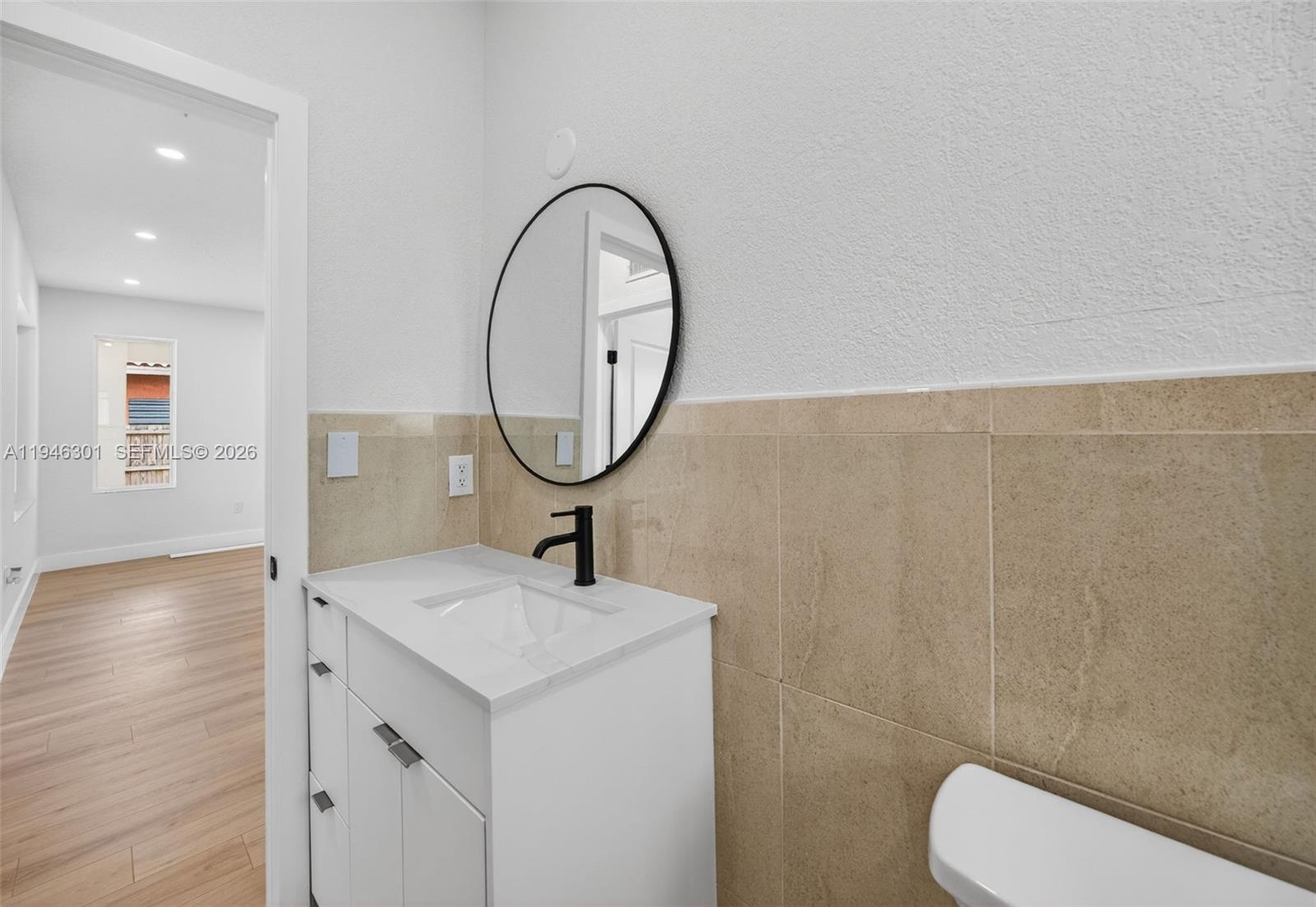 GRANADA HEIGHTS - Residential