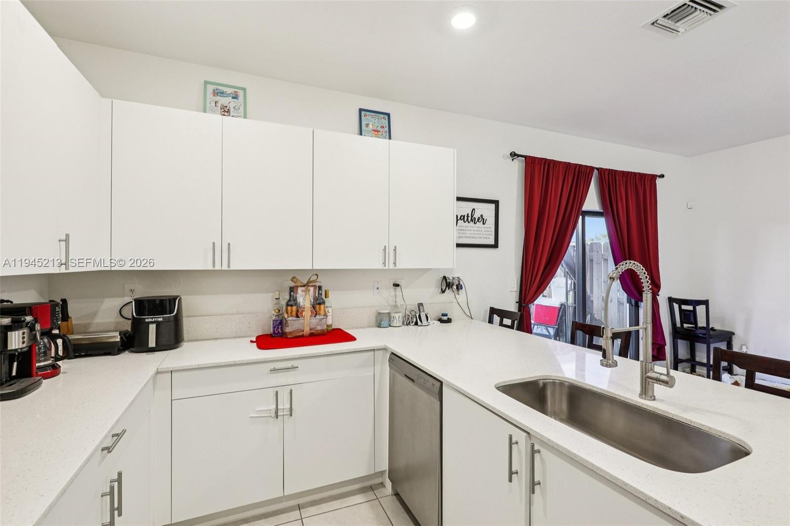 SILVER PALM RESIDENTIAL H - Residential