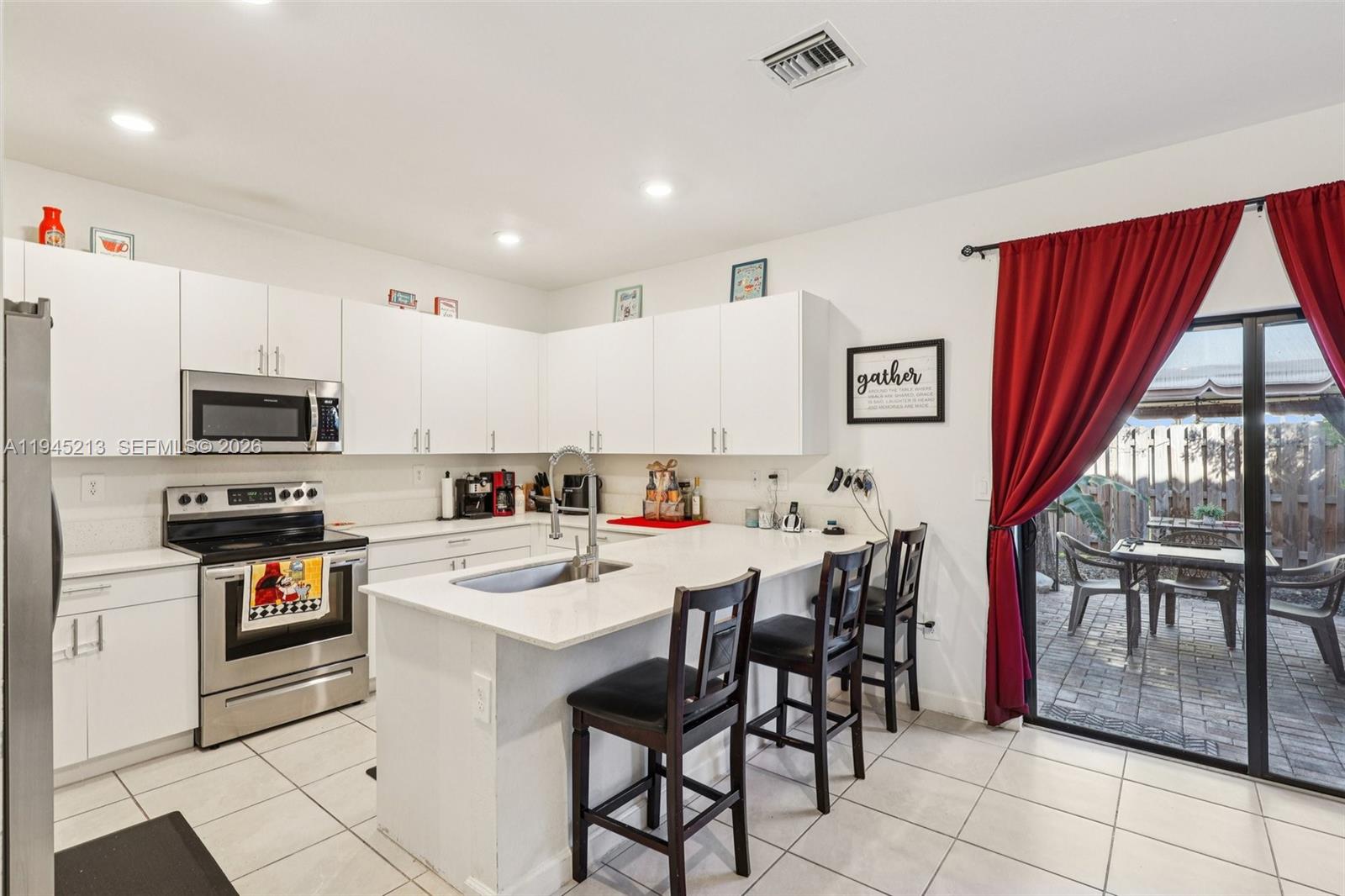 SILVER PALM RESIDENTIAL H - Residential