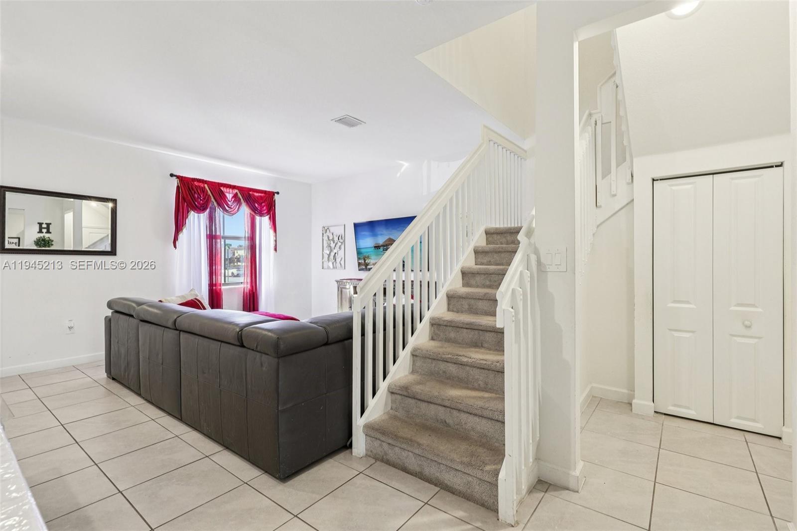 SILVER PALM RESIDENTIAL H - Residential