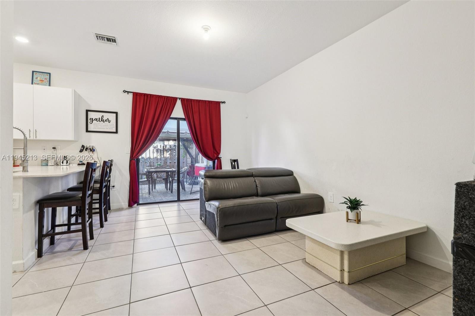 SILVER PALM RESIDENTIAL H - Residential