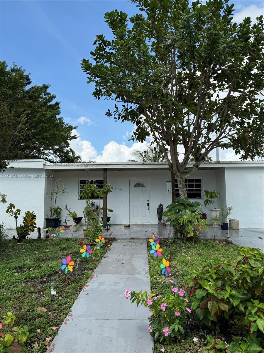 Property for Sale at 1585 Ne 139th St St, North Miami, Miami-Dade County, Florida - Bedrooms: 4 
Bathrooms: 3  - $700,000