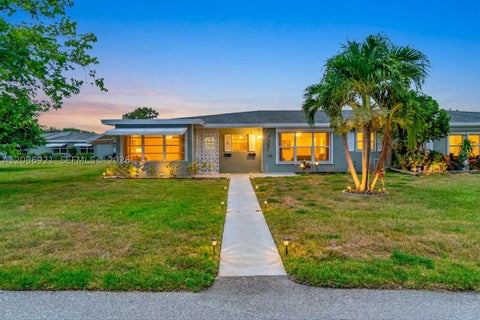Photo of 775 North Dr #A, Delray Beach, FL 33445 (MLS # A12086921)