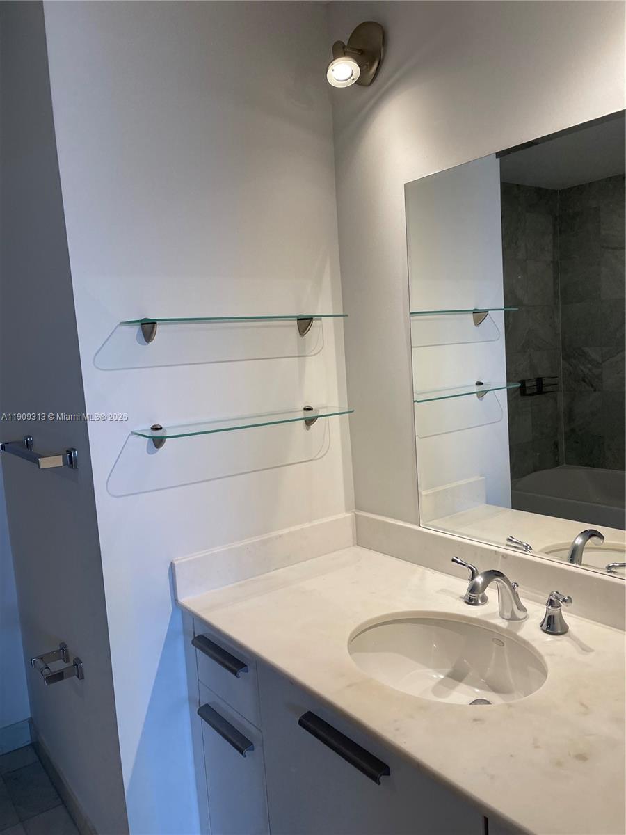 1060 BRICKELL CONDO - Residential Lease