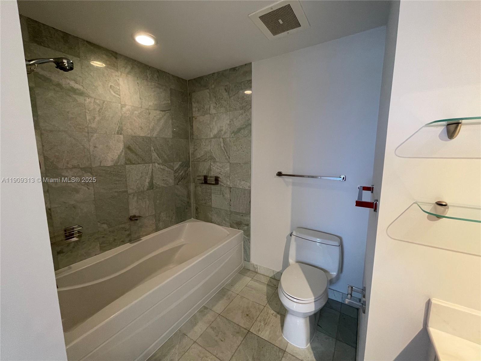 1060 BRICKELL CONDO - Residential Lease