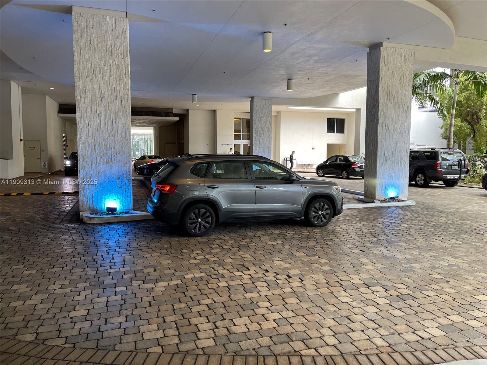 1060 BRICKELL CONDO - Residential Lease