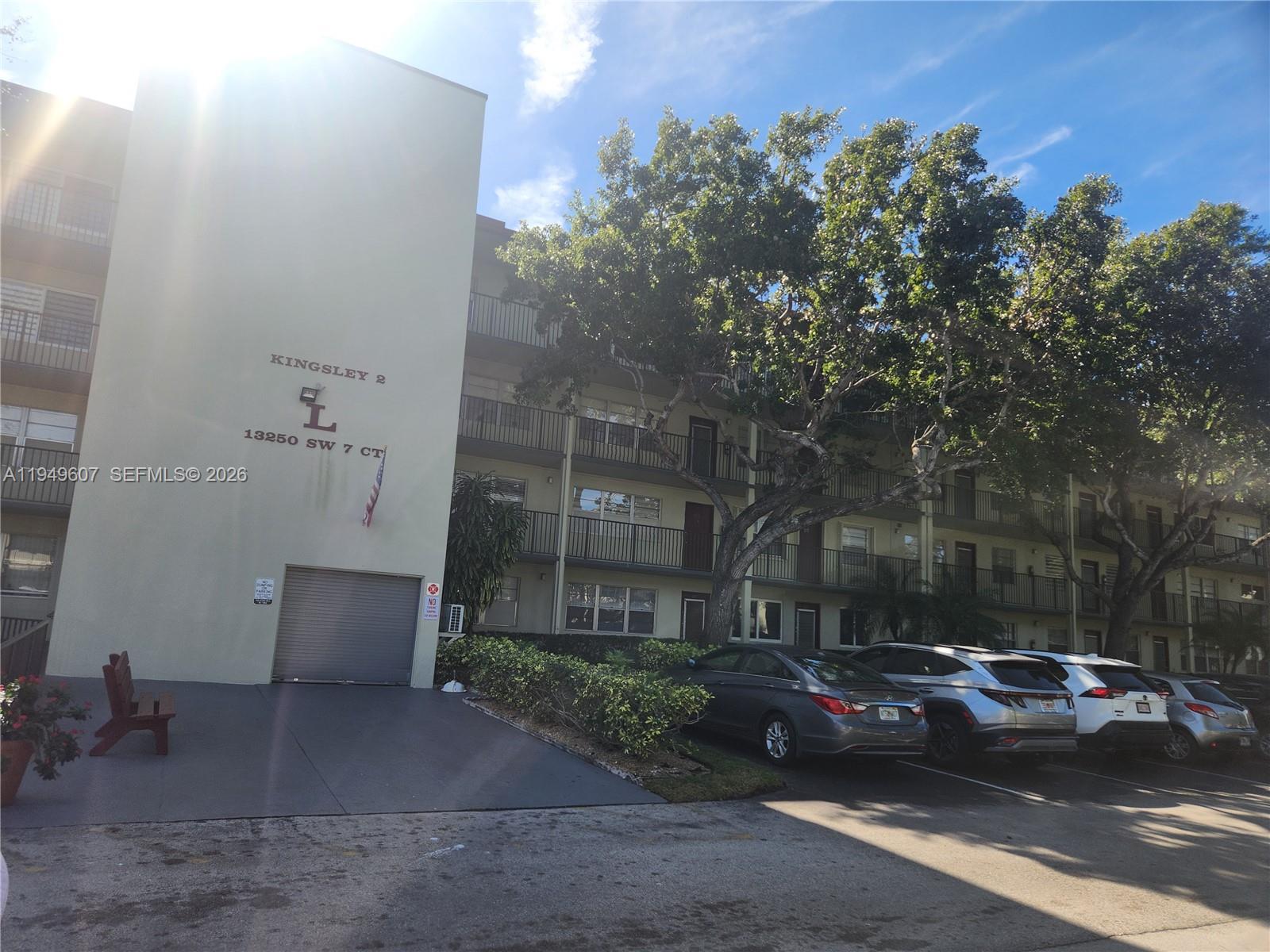 KINGSLEY AT CENTURY VILLA - Residential