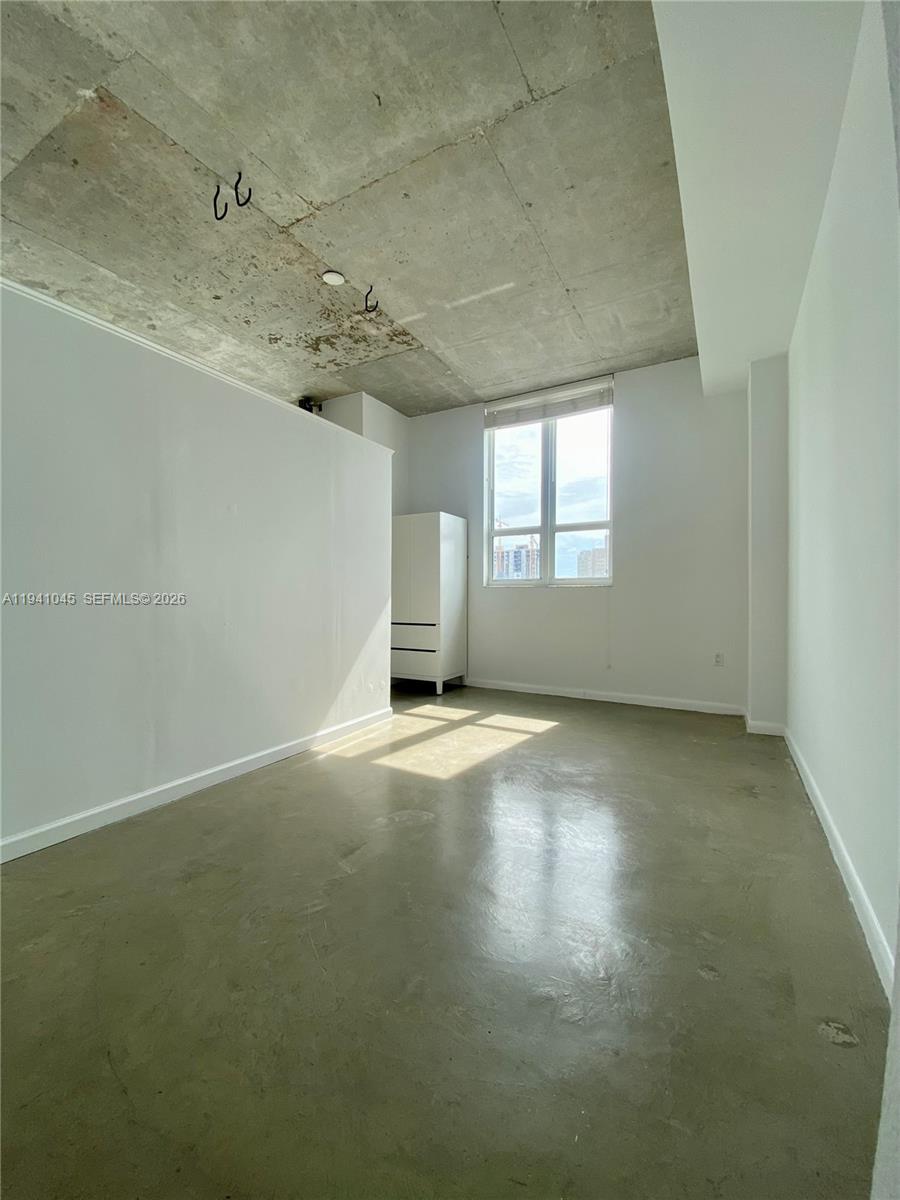 THE LOFT DOWNTOWN CONDO - Residential Lease