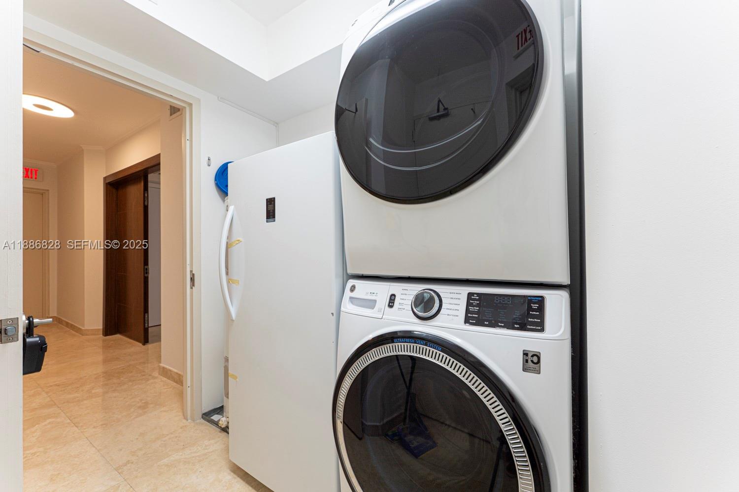 OCEAN ONE CONDO - Residential Lease