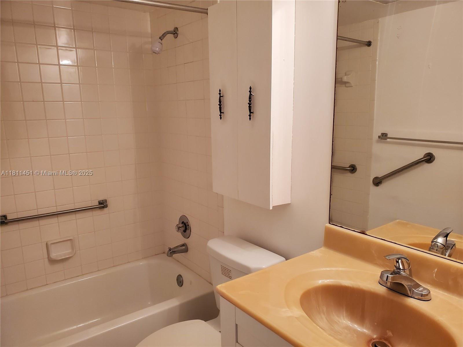 KINGSLEY AT CENTURY VILLA - Residential