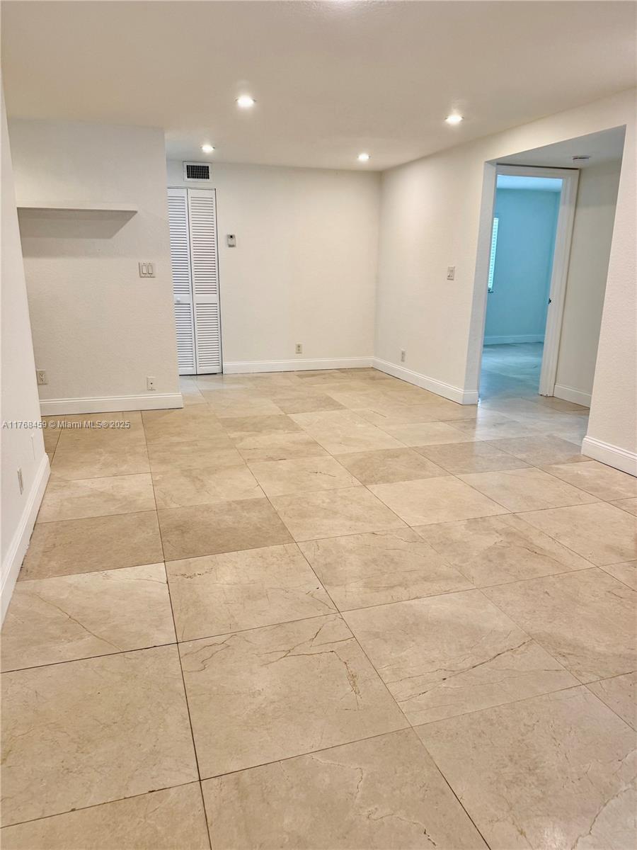 Rental Property at 119 Gardens Dr 102, Pompano Beach, Broward County, Florida - Bedrooms: 2 
Bathrooms: 1  - $1,850 MO.