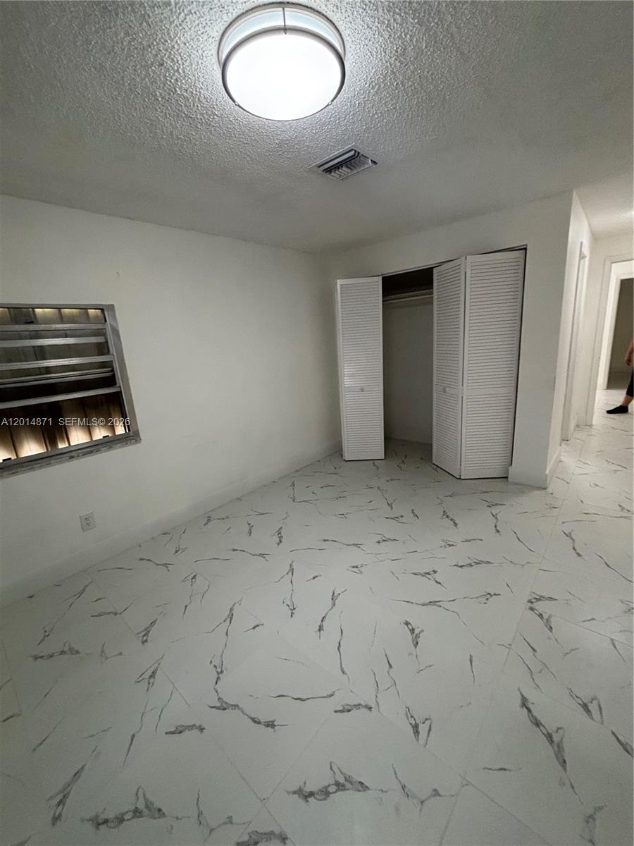 MIAMI GARDENS ESTATES SEC - Residential