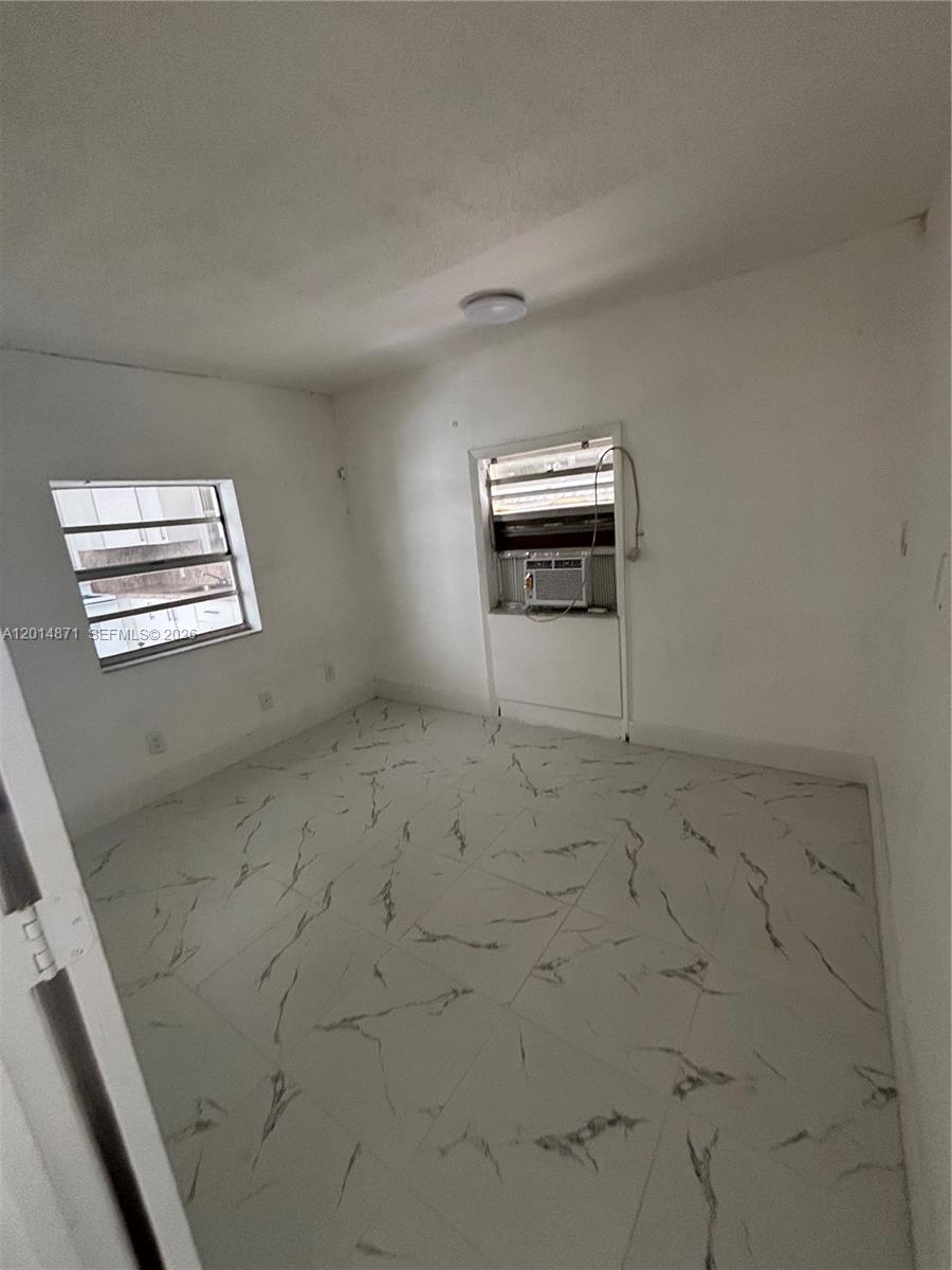 MIAMI GARDENS ESTATES SEC - Residential