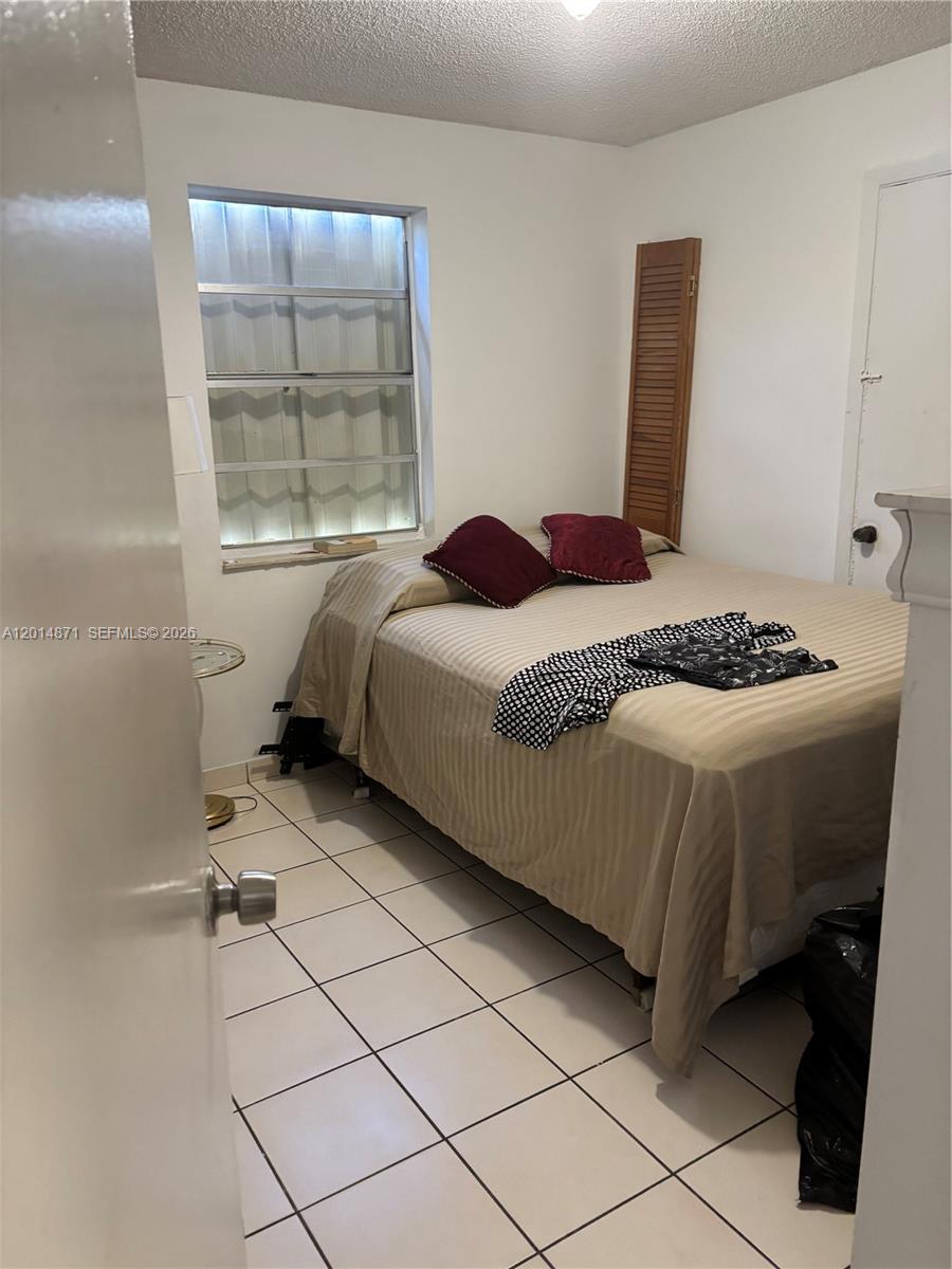 MIAMI GARDENS ESTATES SEC - Residential