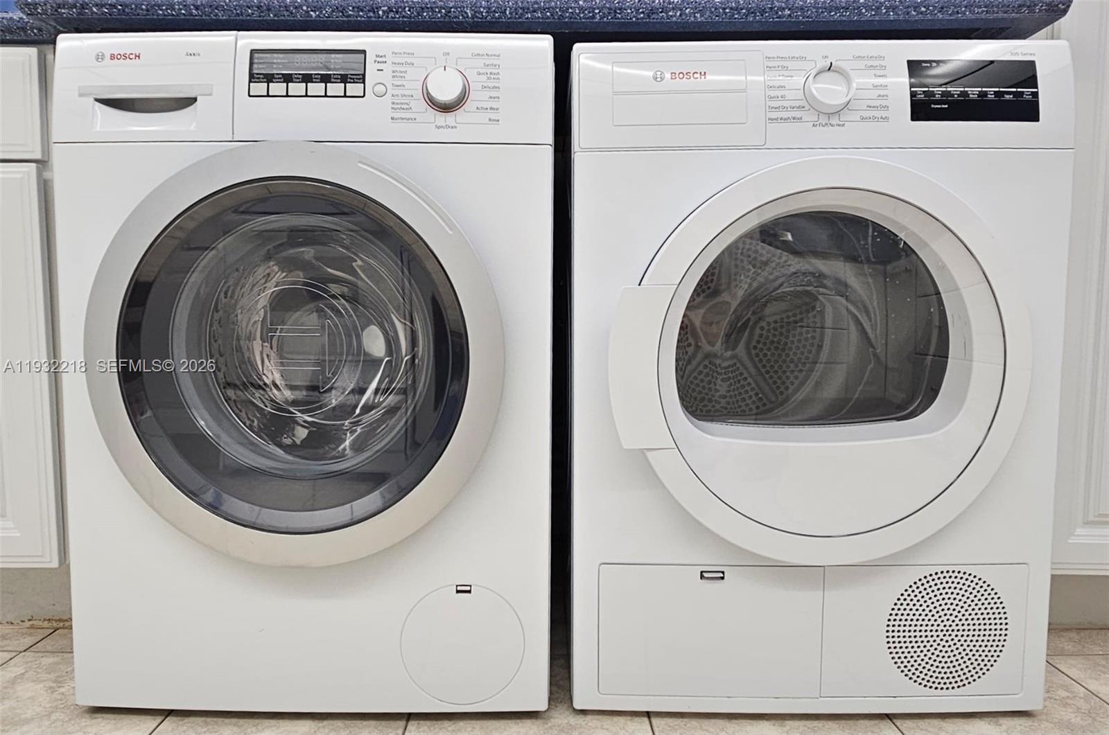 TOWERS OF KEY BISCAYNE CO - Residential