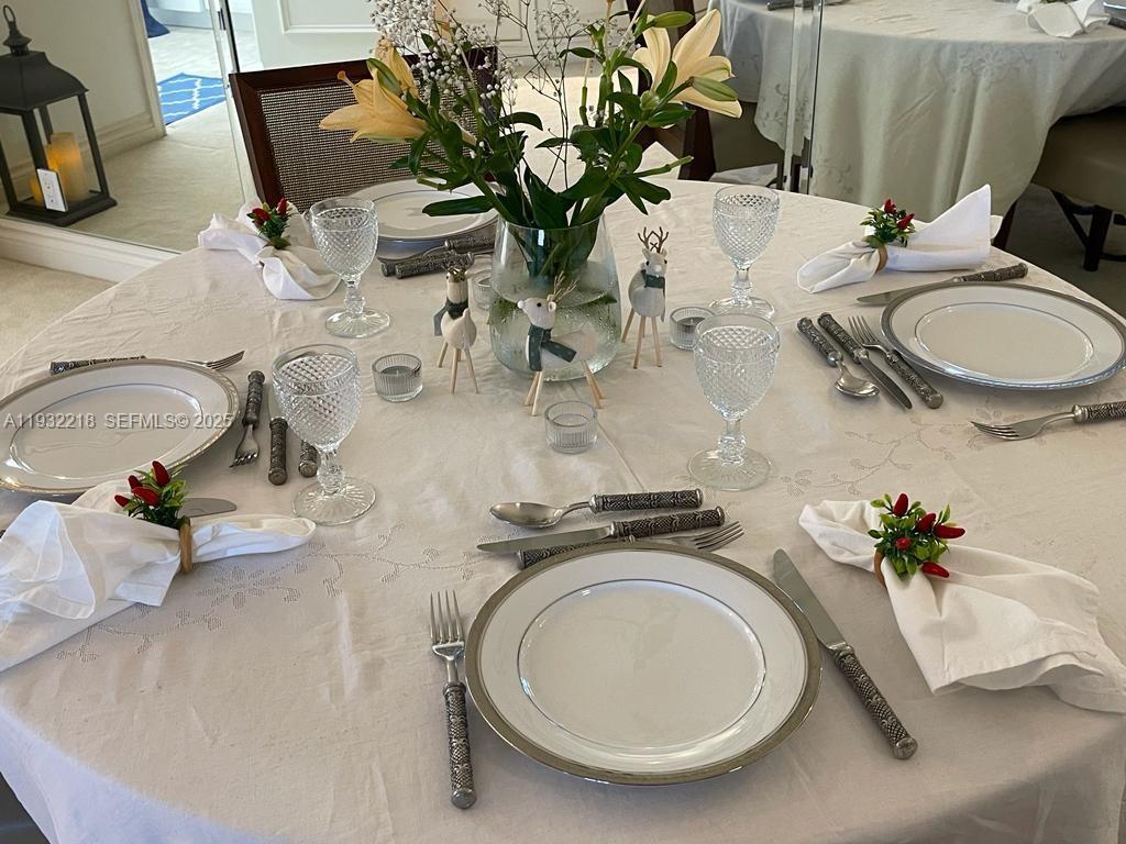 TOWERS OF KEY BISCAYNE CO - Residential