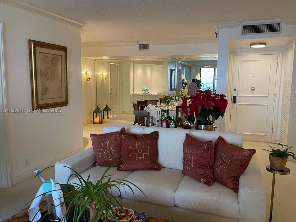 TOWERS OF KEY BISCAYNE CO - Residential