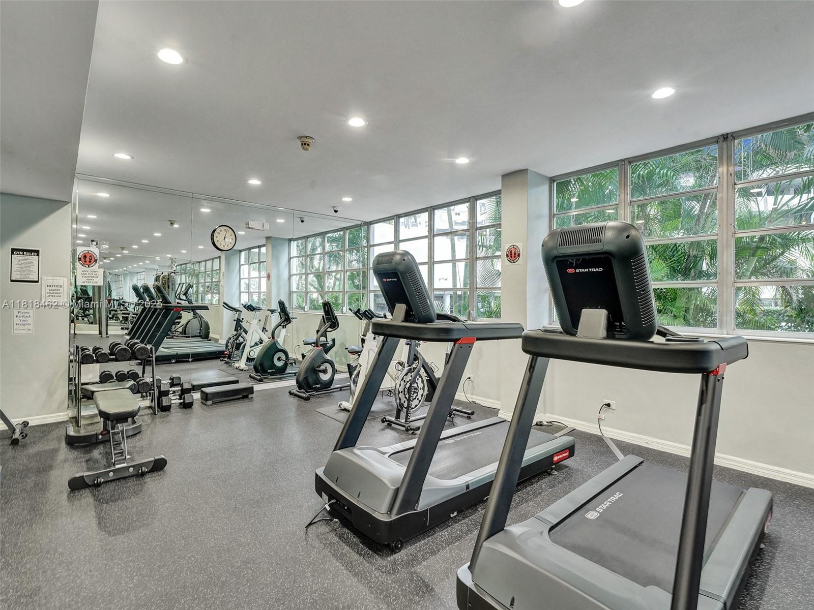 BRICKELL BAY TOWER CONDO - Residential