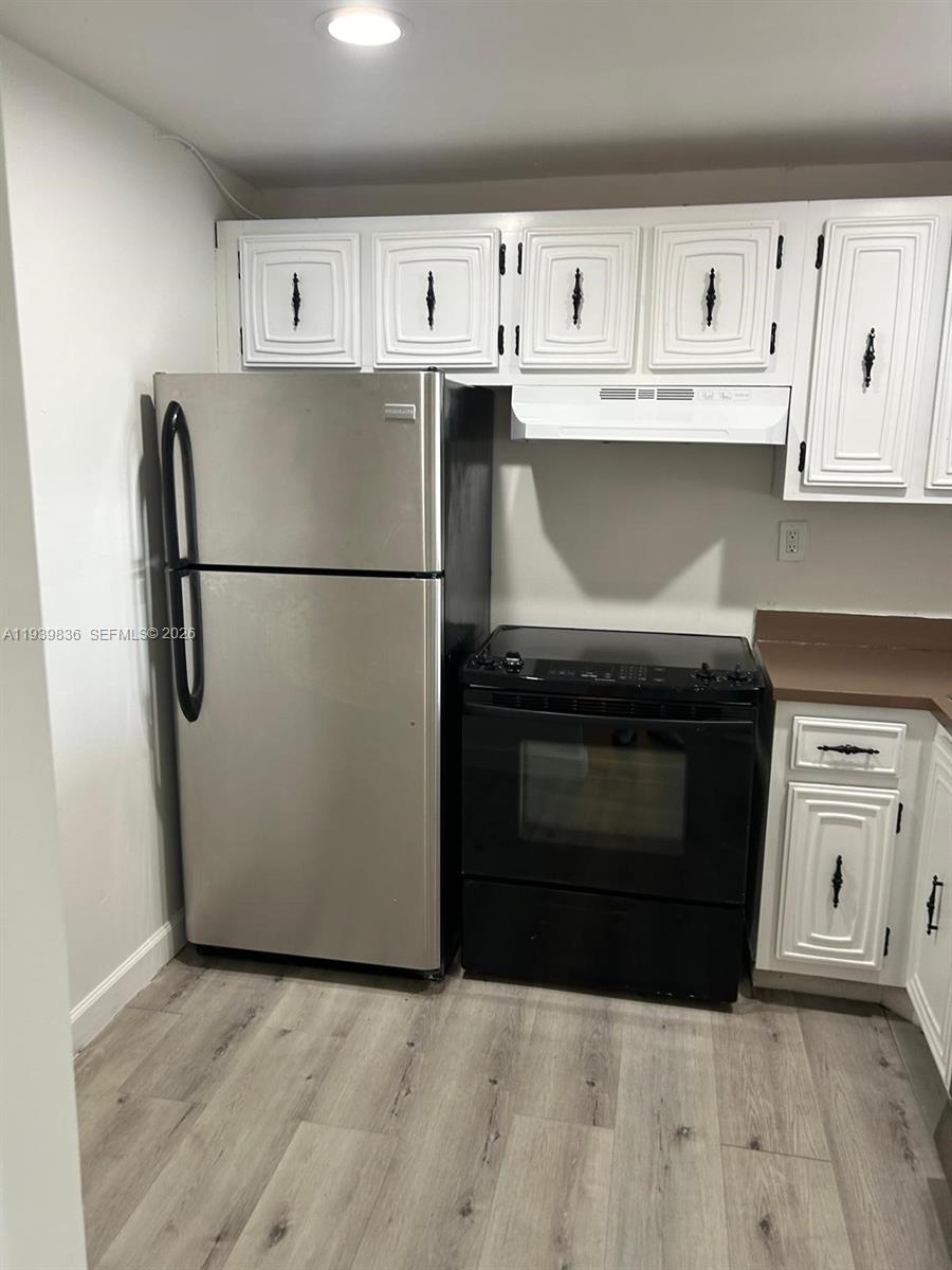 496 NW 165th St Rd D514