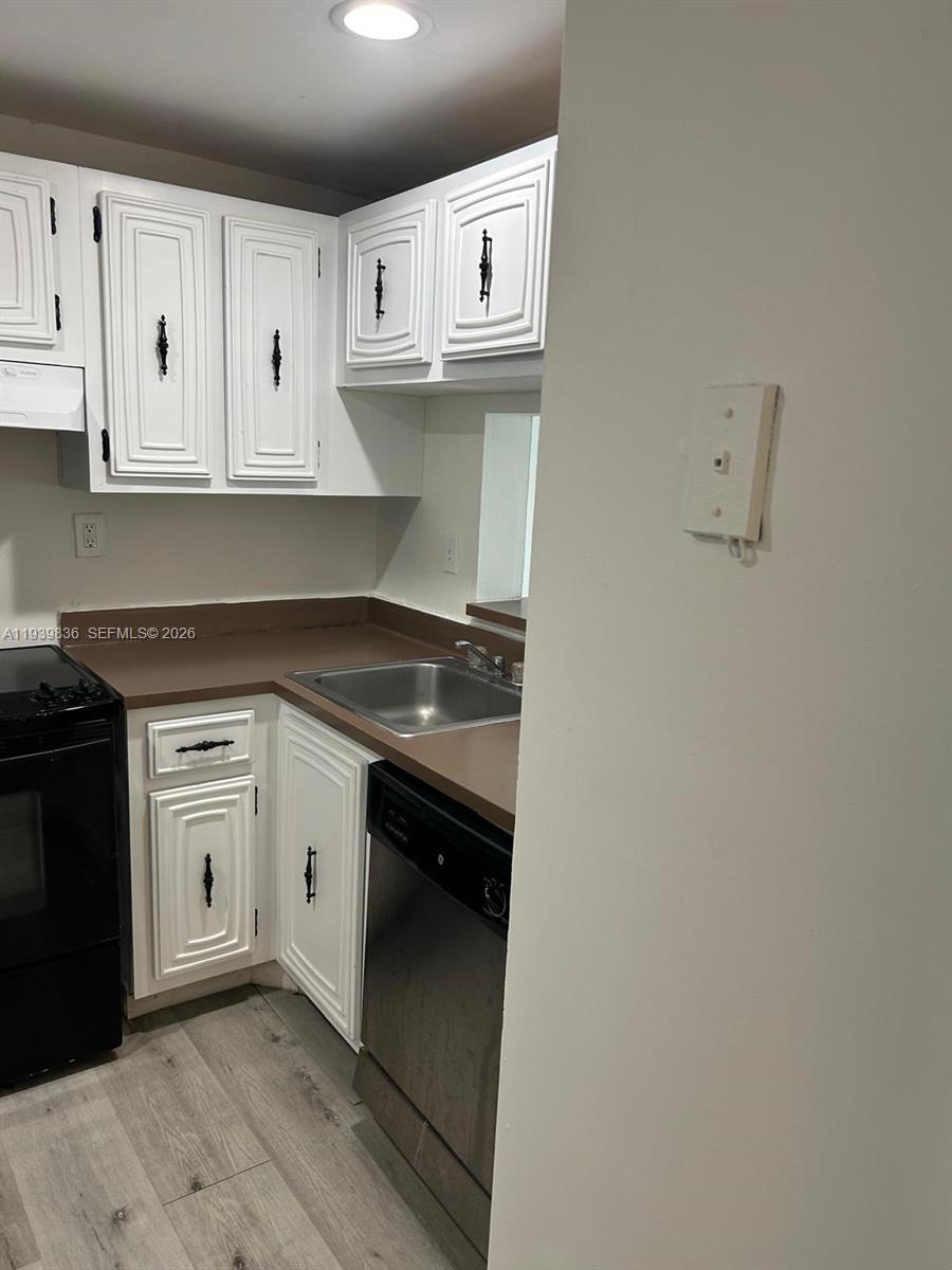 496 NW 165th St Rd D514